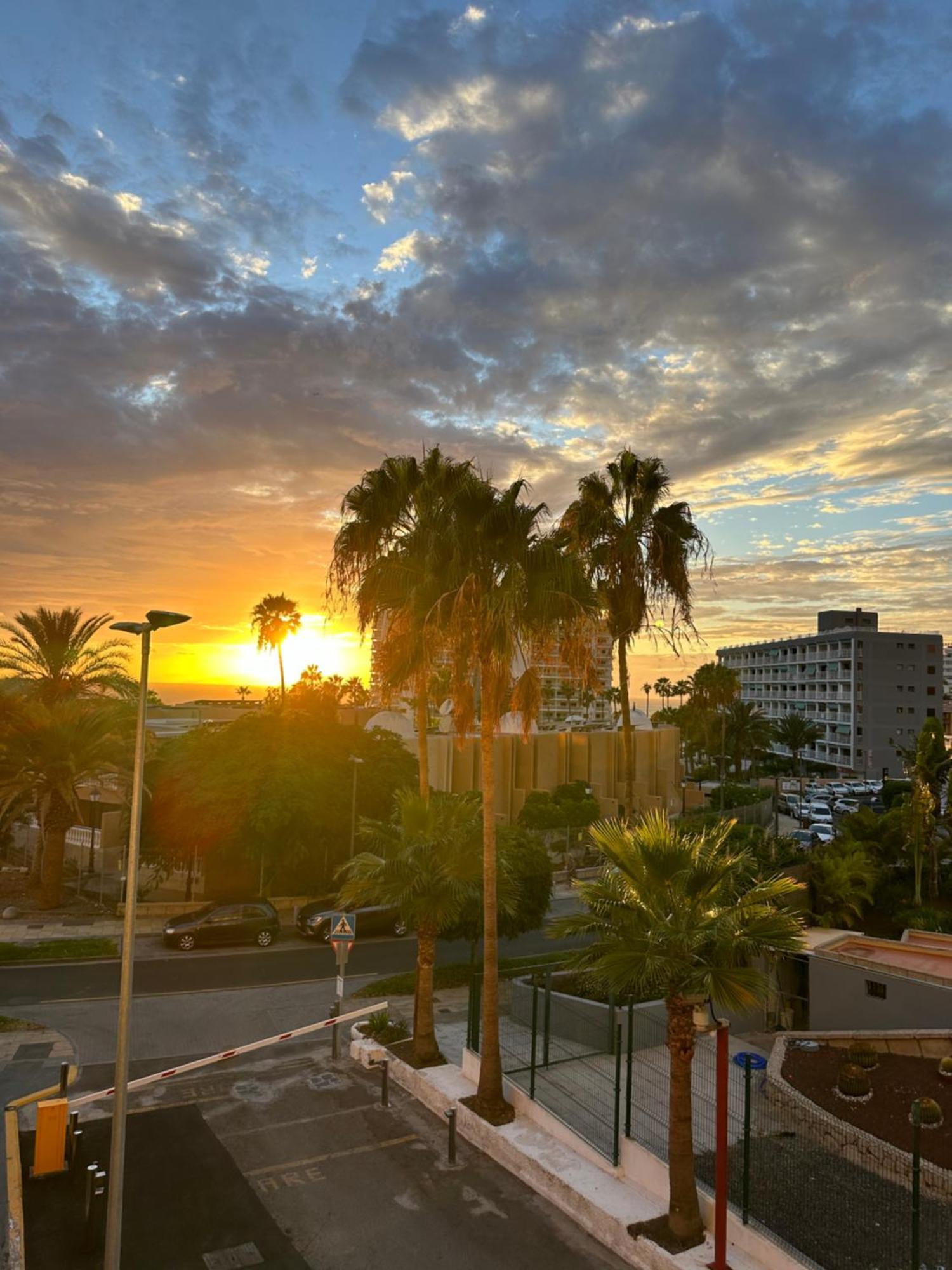 Sunset Tenerife Playa de las Americas  Esterno foto